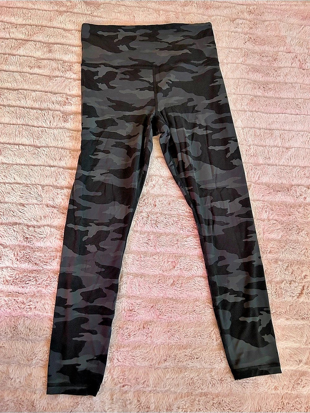 Athleta Elation Camo 7/8 Tight Camo Leggings Small